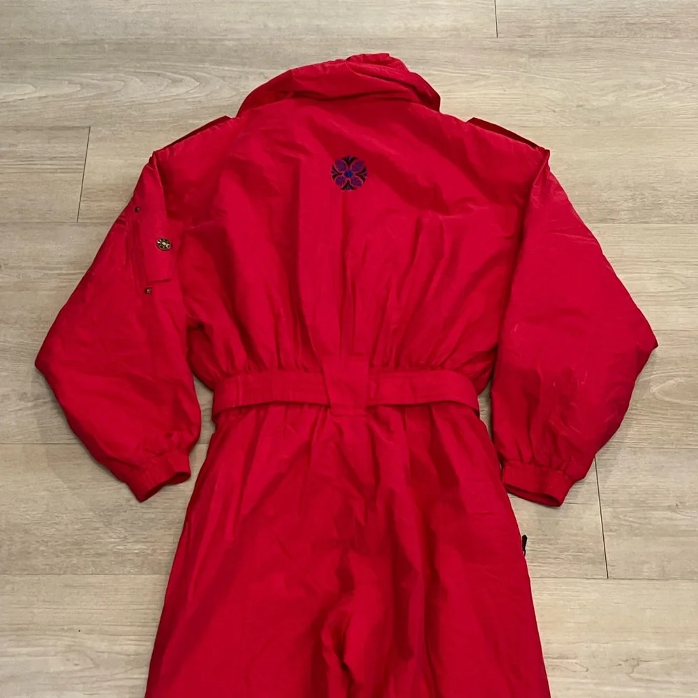 Vintage Edelweiss Red One Piece Snowsuit Snow Bib Apres Ski Suit
Women’s Size M - Picture 9 of 10